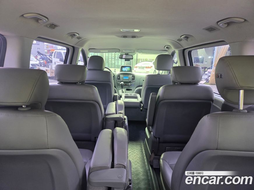 Hyundai Starex 2018
