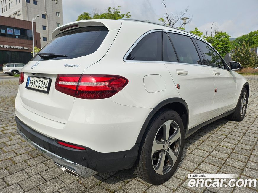 Mercedes-Benz GLC-Class 2016