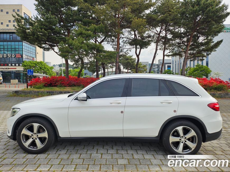 Mercedes-Benz GLC-Class 2016