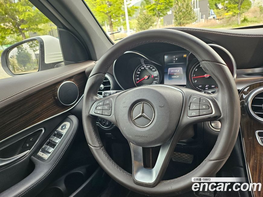Mercedes-Benz GLC-Class 2016