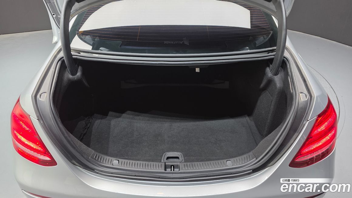 Mercedes-Benz E-Class 2018