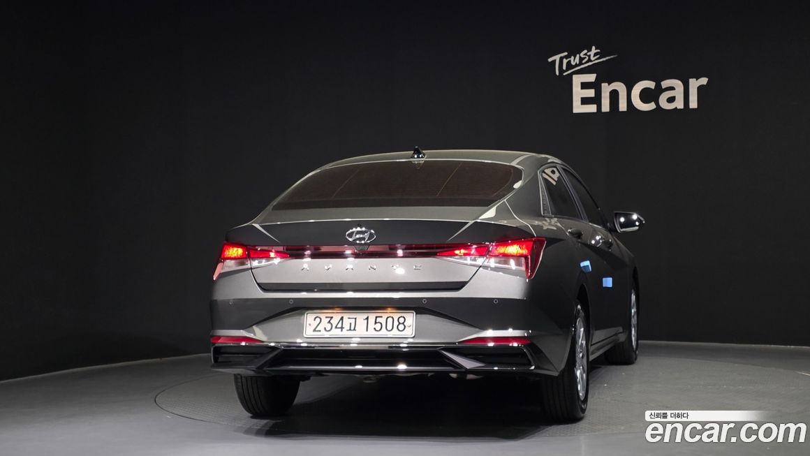 Hyundai AVANTE 2021