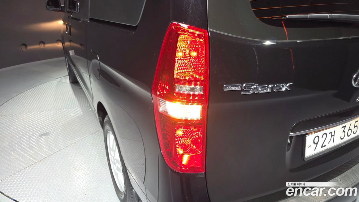 Hyundai Starex 2019