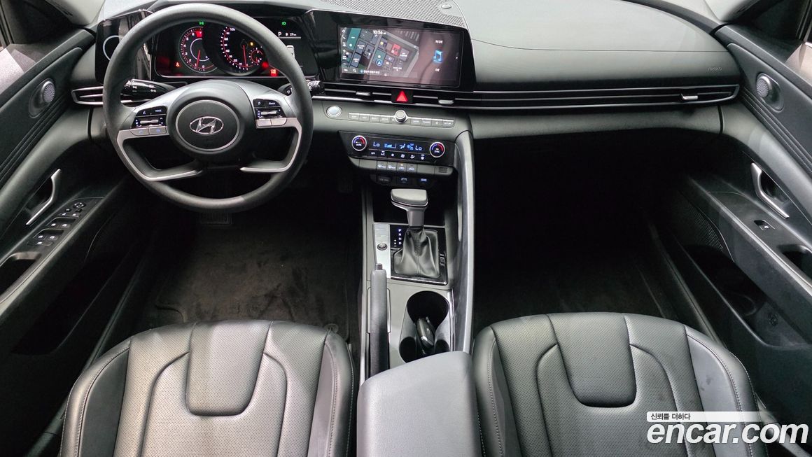 Hyundai AVANTE 2021