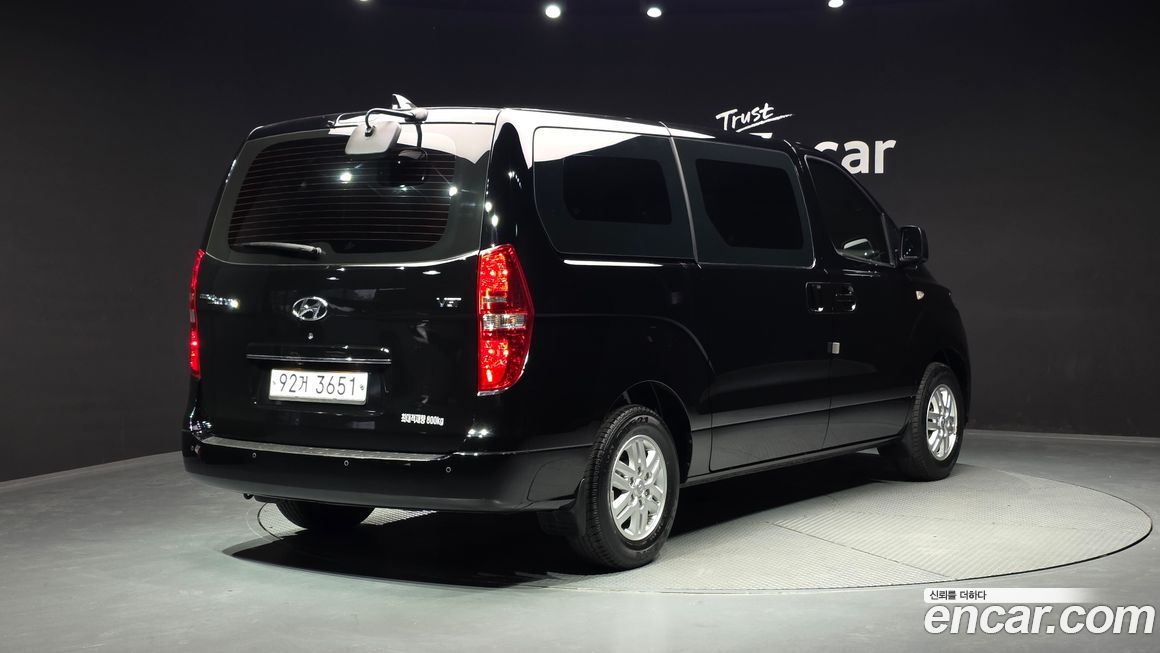 Hyundai Starex 2019