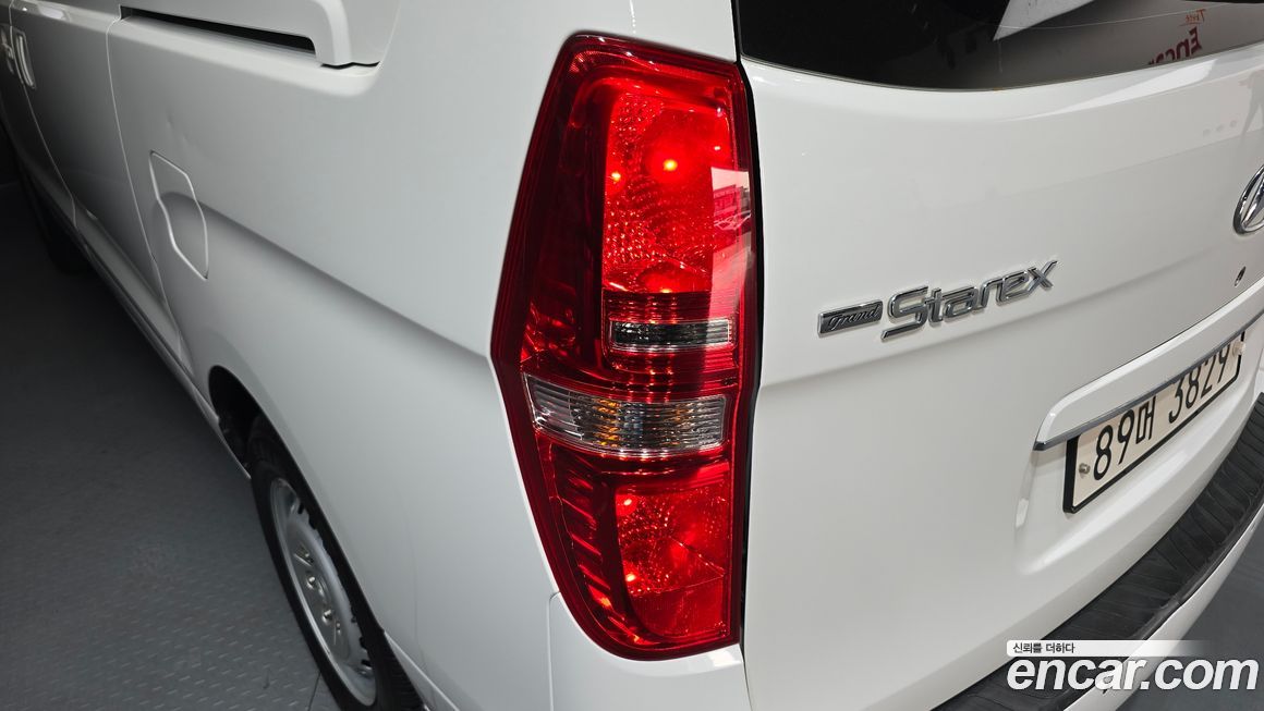 Hyundai Starex 2021
