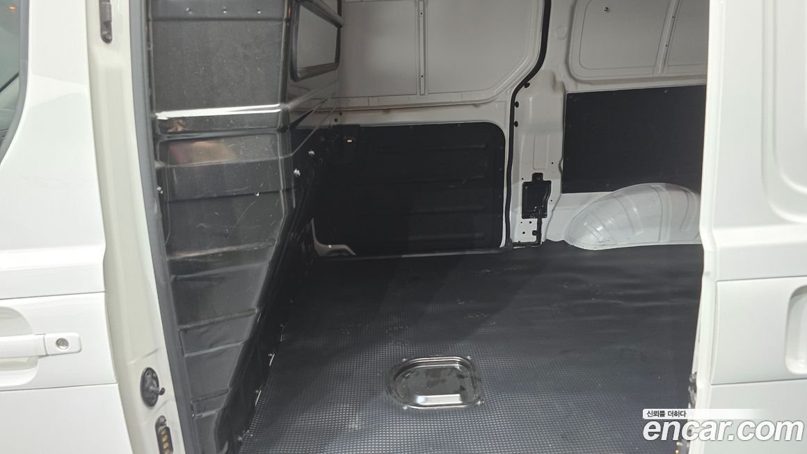 Hyundai Starex 2021
