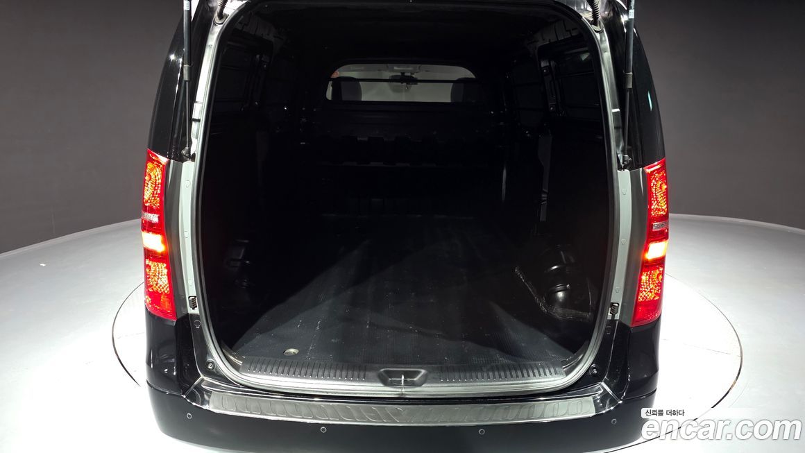 Hyundai Starex 2019