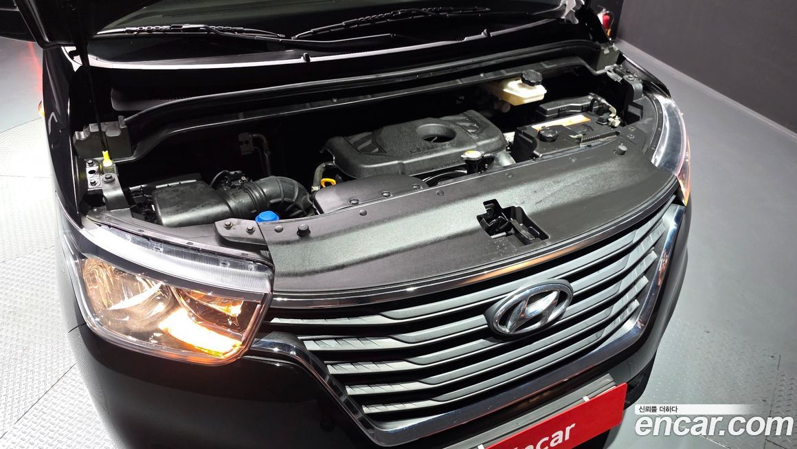 Hyundai Starex 2019