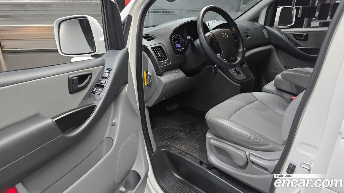 Hyundai Starex 2021
