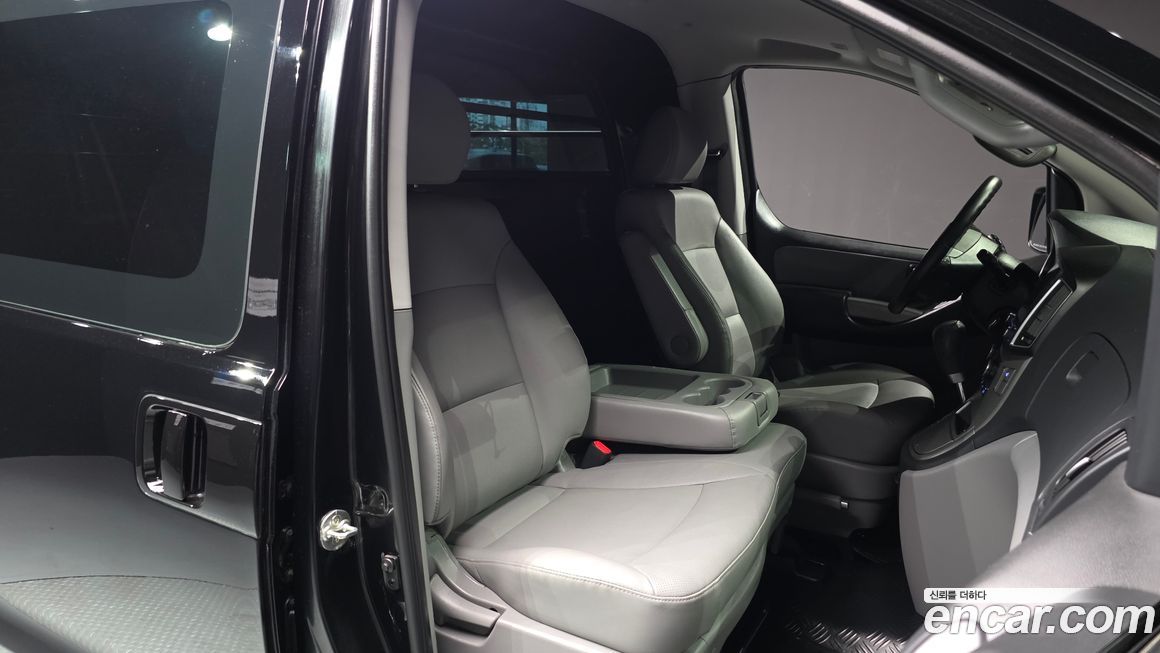 Hyundai Starex 2019