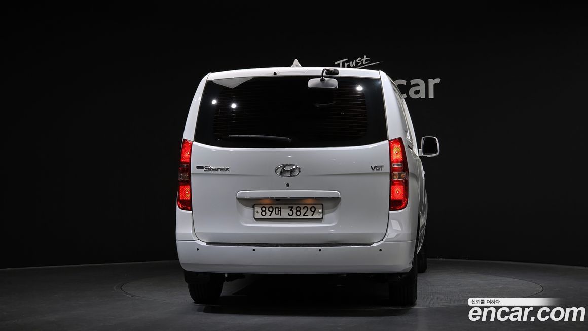 Hyundai Starex 2021