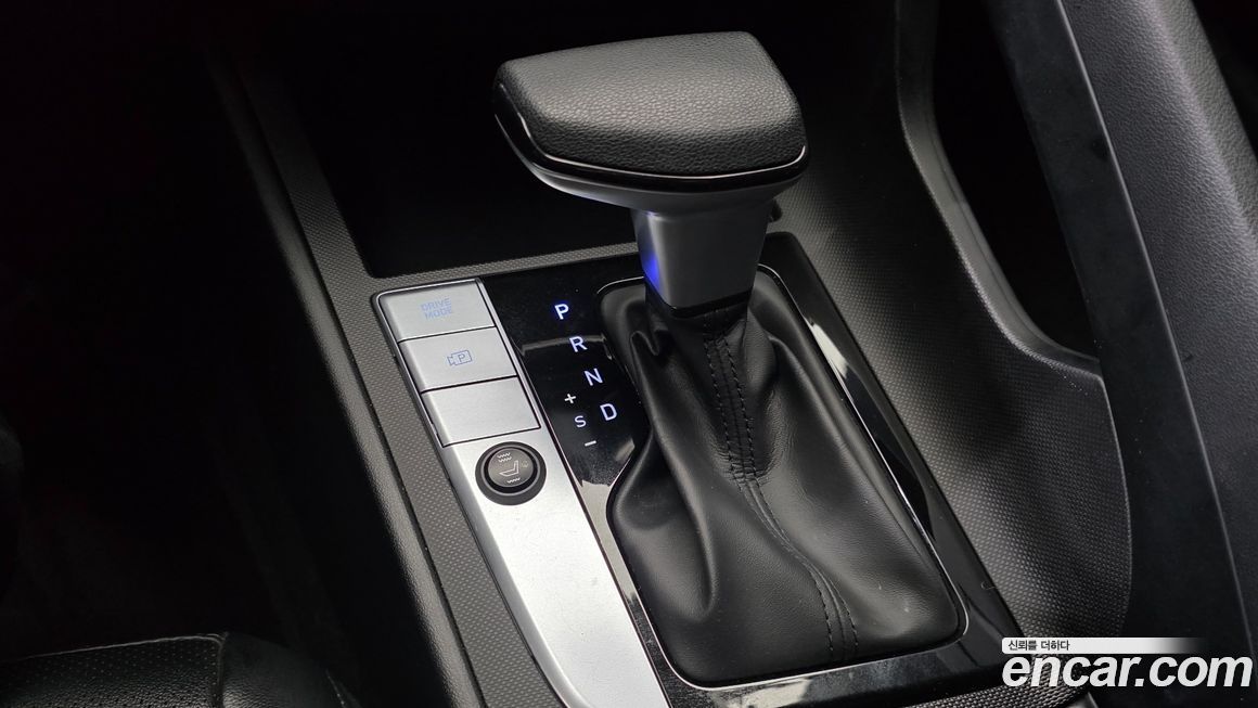 Hyundai AVANTE 2021