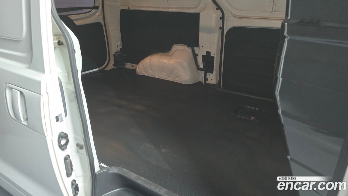 Hyundai Starex 2021