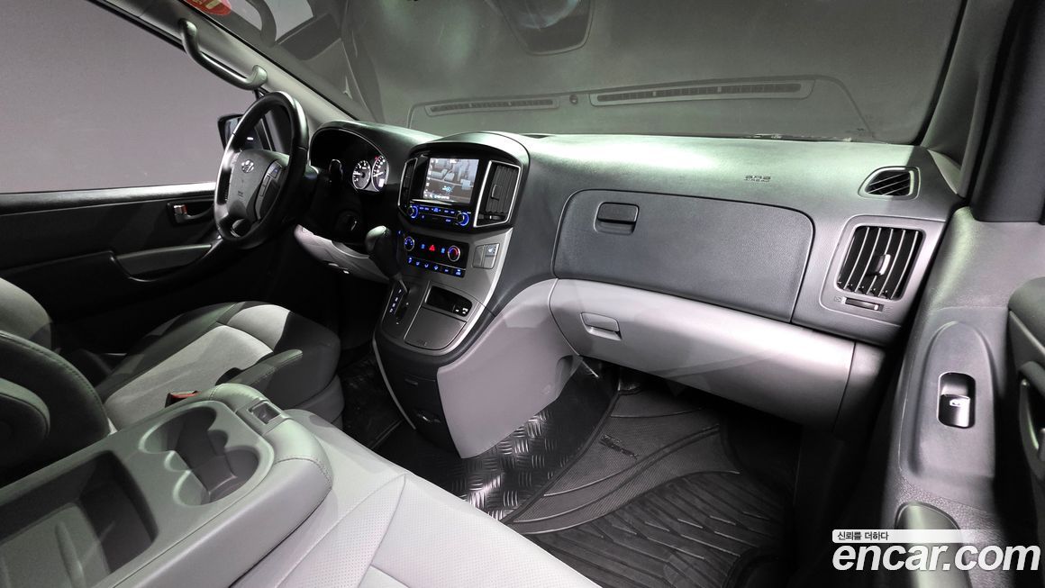 Hyundai Starex 2019