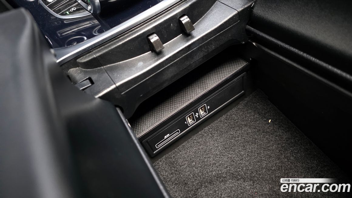 Mercedes-Benz C-Class 2018