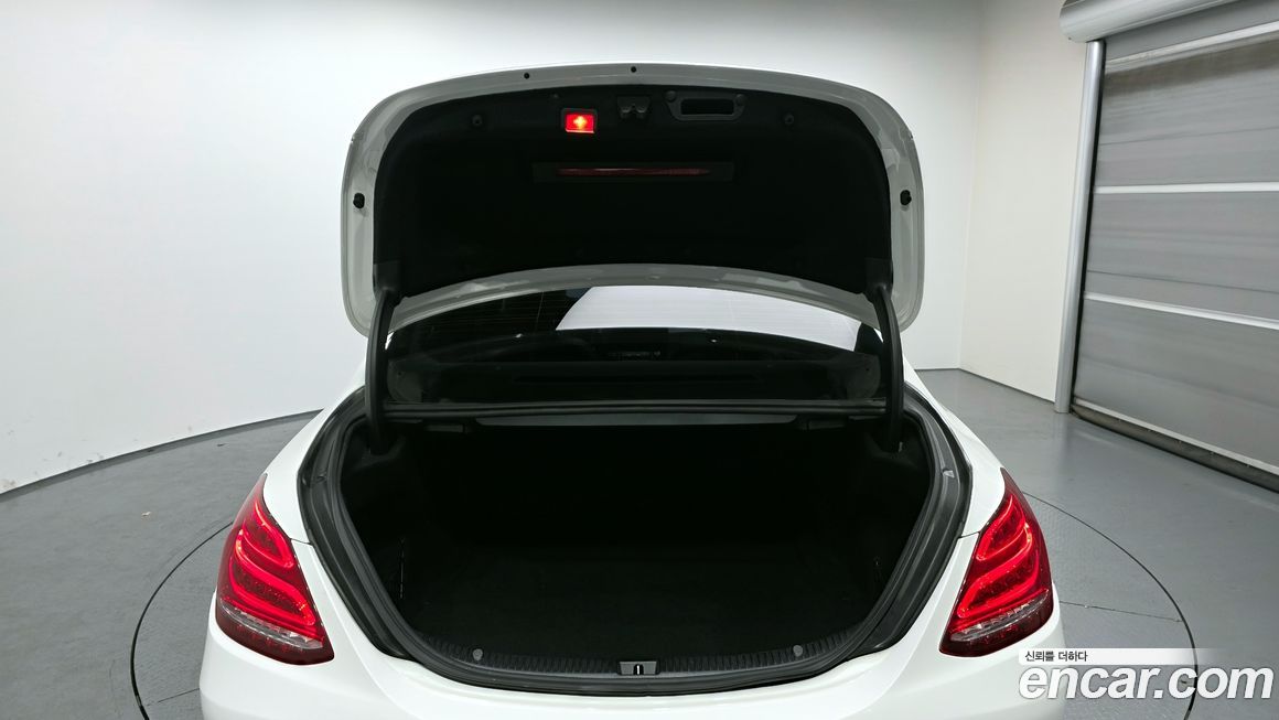 Mercedes-Benz C-Class 2018