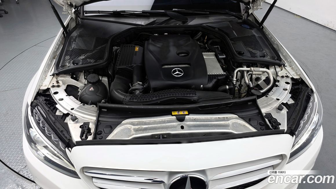 Mercedes-Benz C-Class 2018