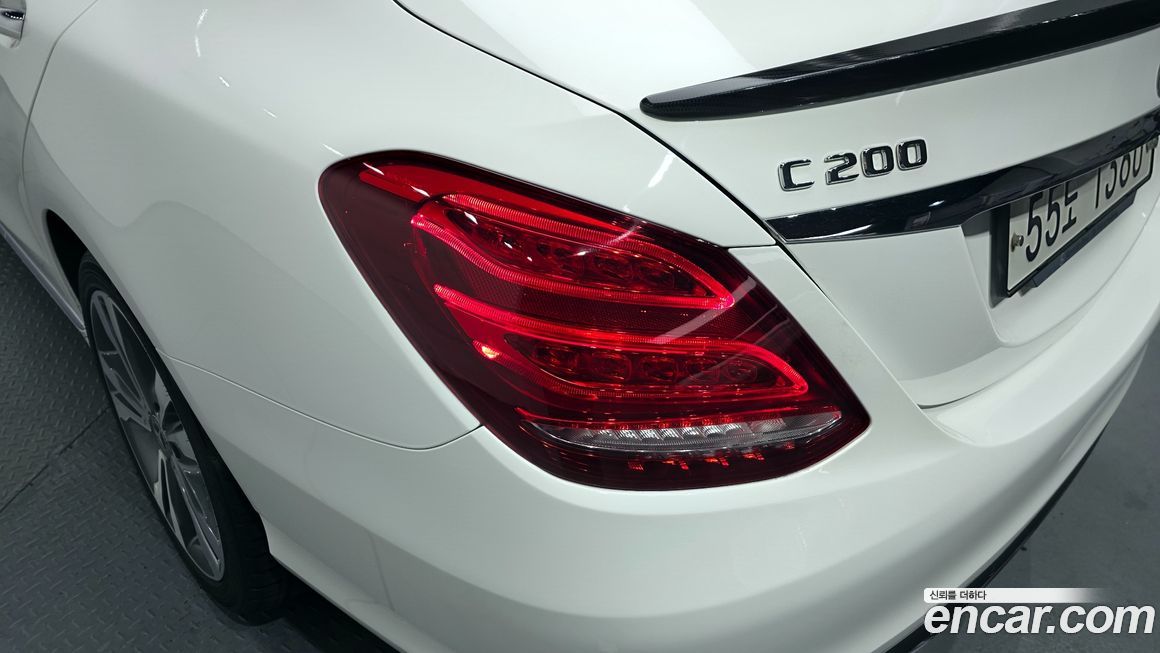 Mercedes-Benz C-Class 2018