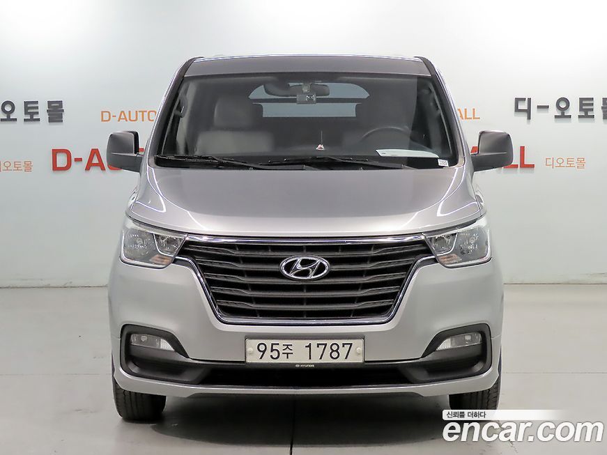 Hyundai Starex 2019