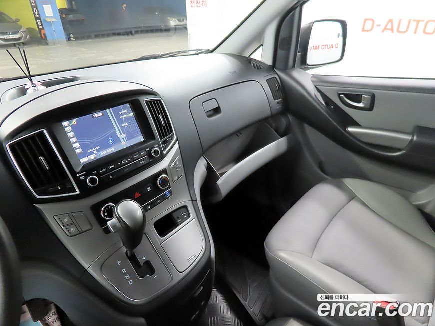 Hyundai Starex 2019