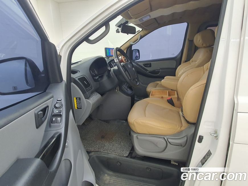 Hyundai Starex 2019