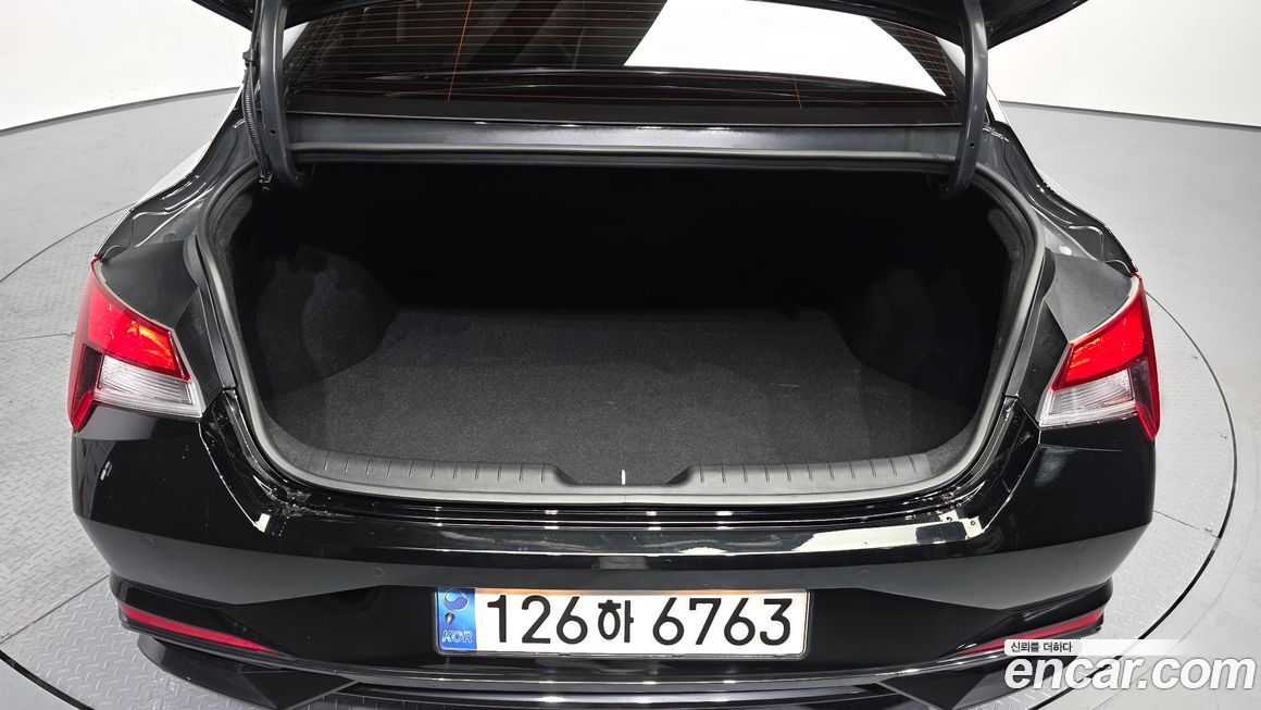 Hyundai AVANTE 2022