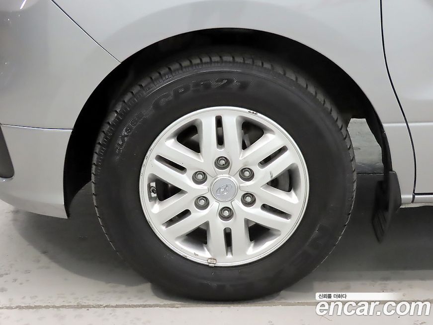 Hyundai Starex 2019