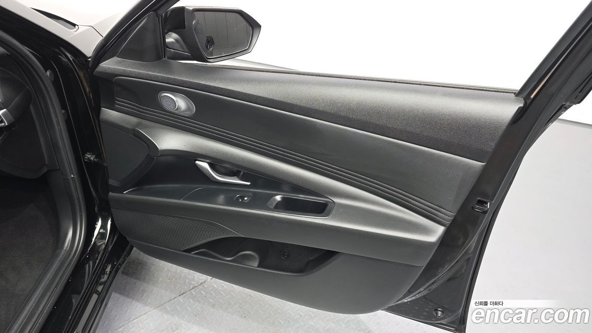 Hyundai AVANTE 2022