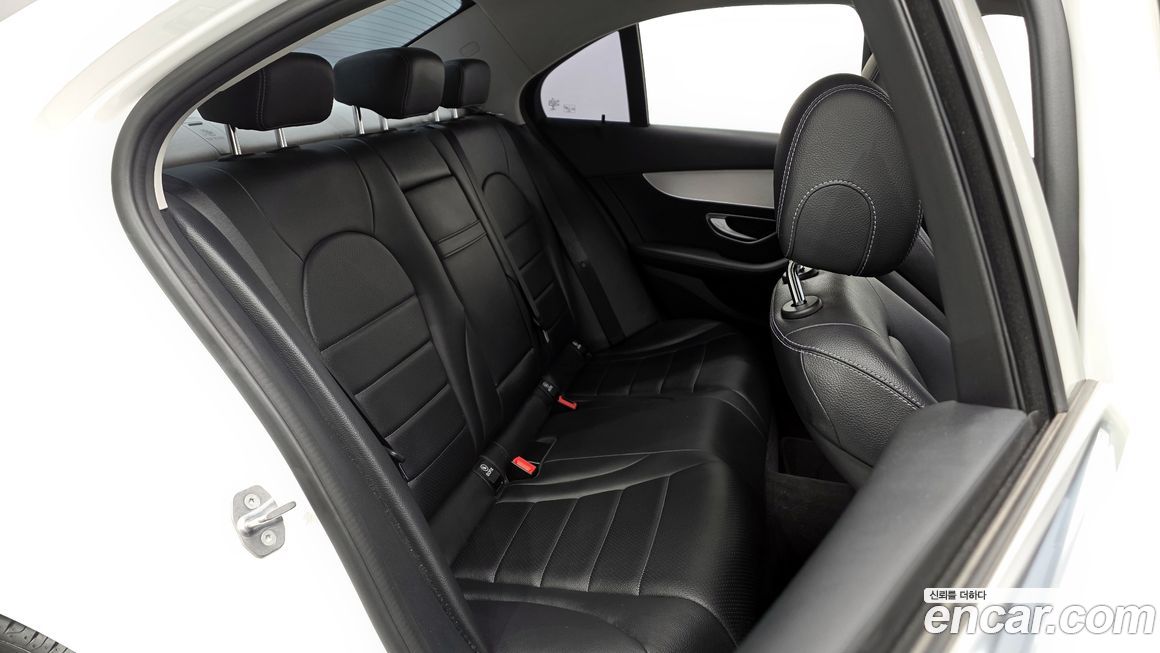 Mercedes-Benz C-Class 2018