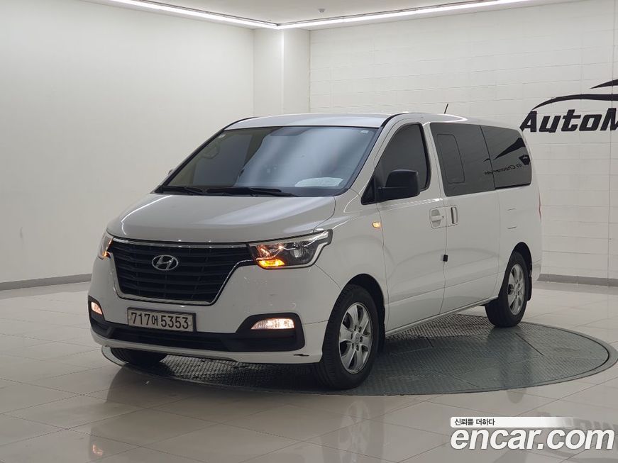 Hyundai Starex 2019