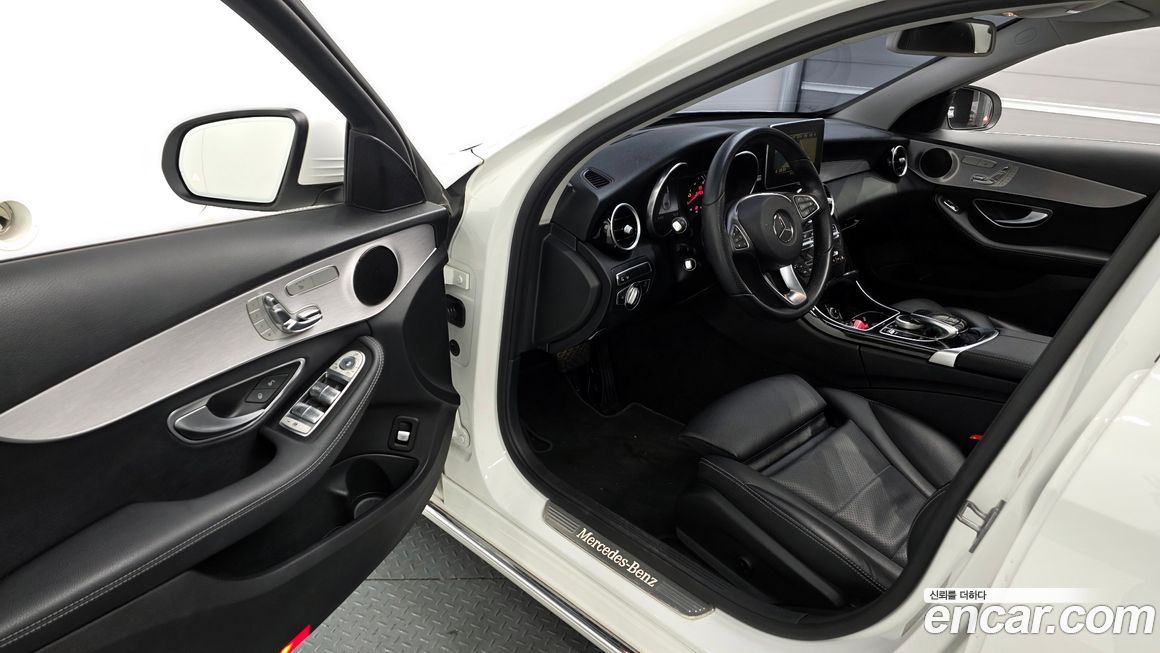 Mercedes-Benz C-Class 2018