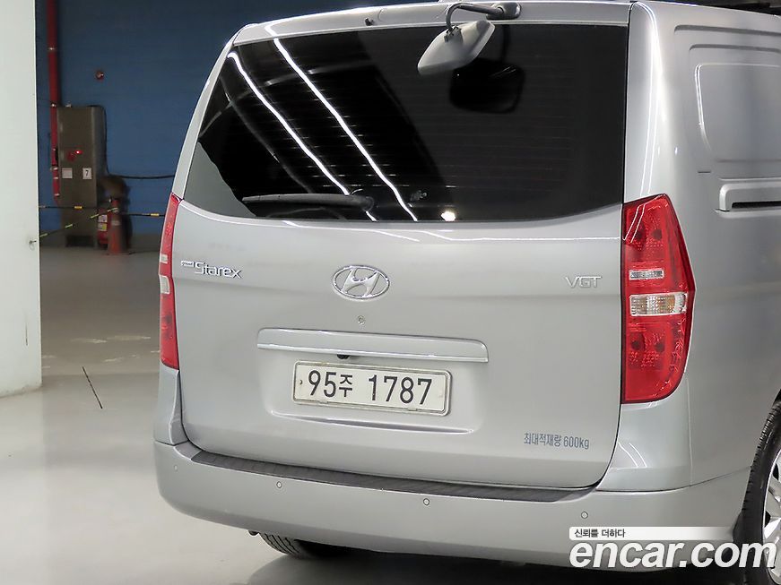 Hyundai Starex 2019