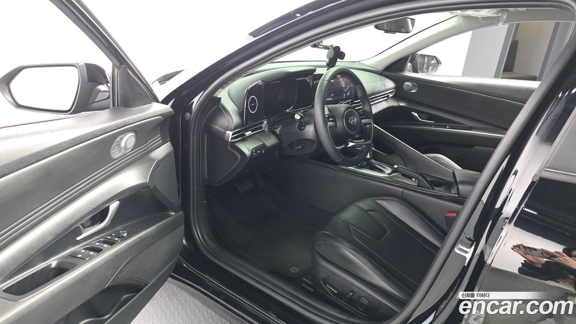 Hyundai AVANTE 2022