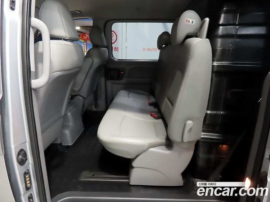 Hyundai Starex 2019