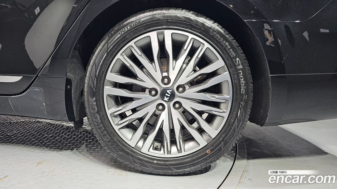 Kia K7 2021