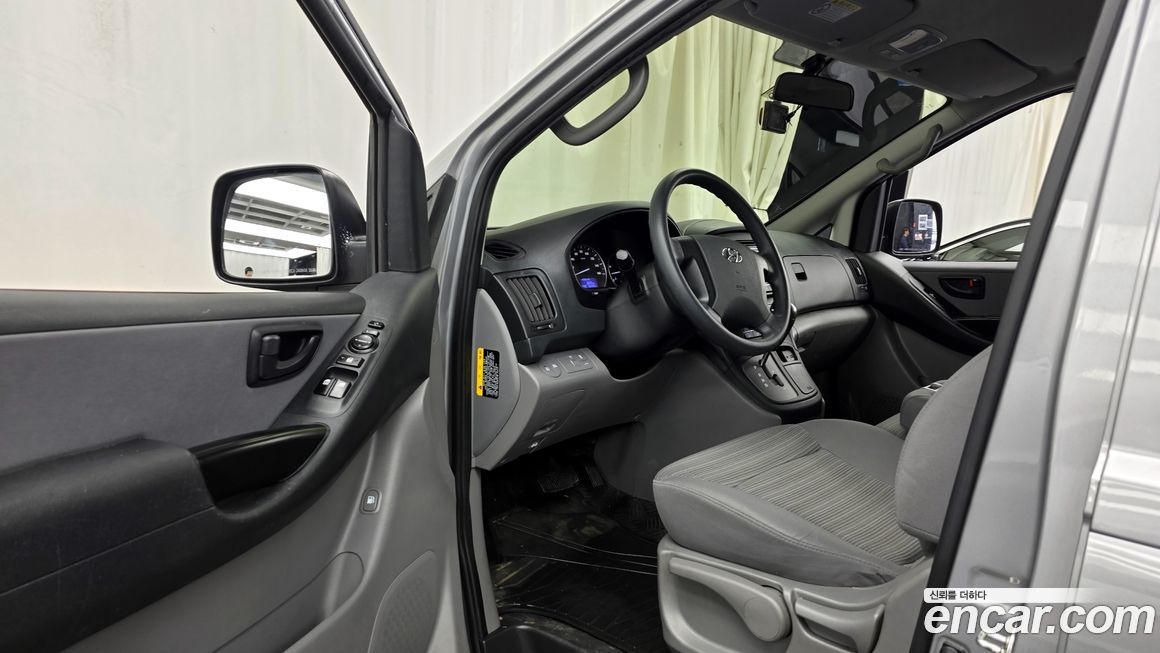 Hyundai Starex 2021