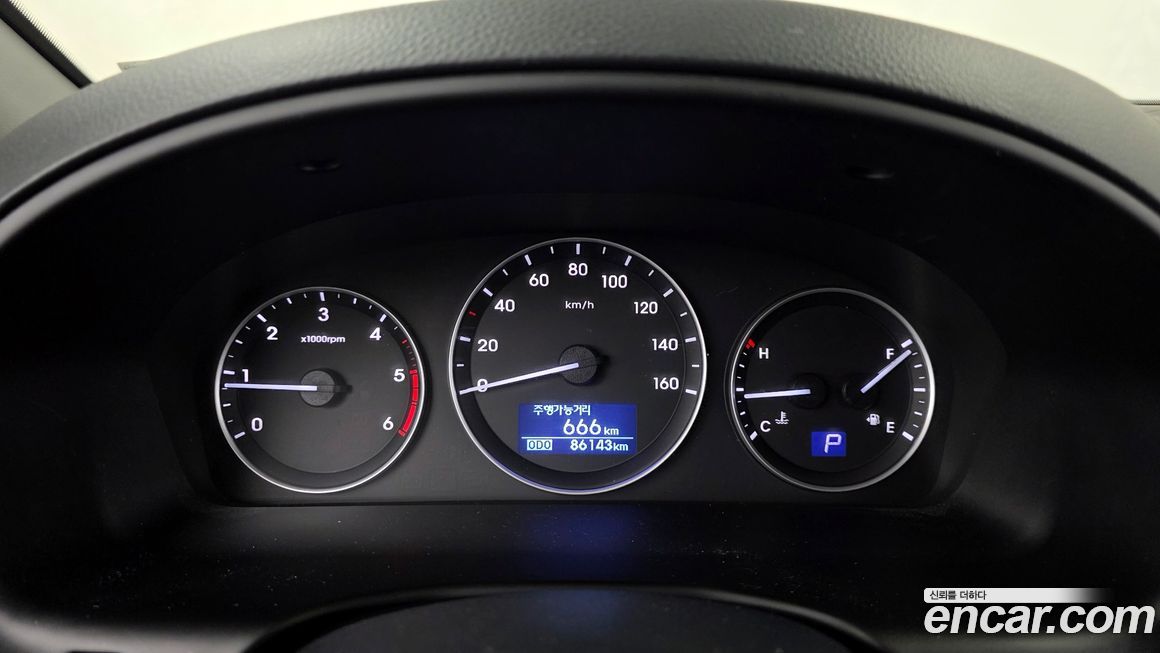 Hyundai Starex 2021