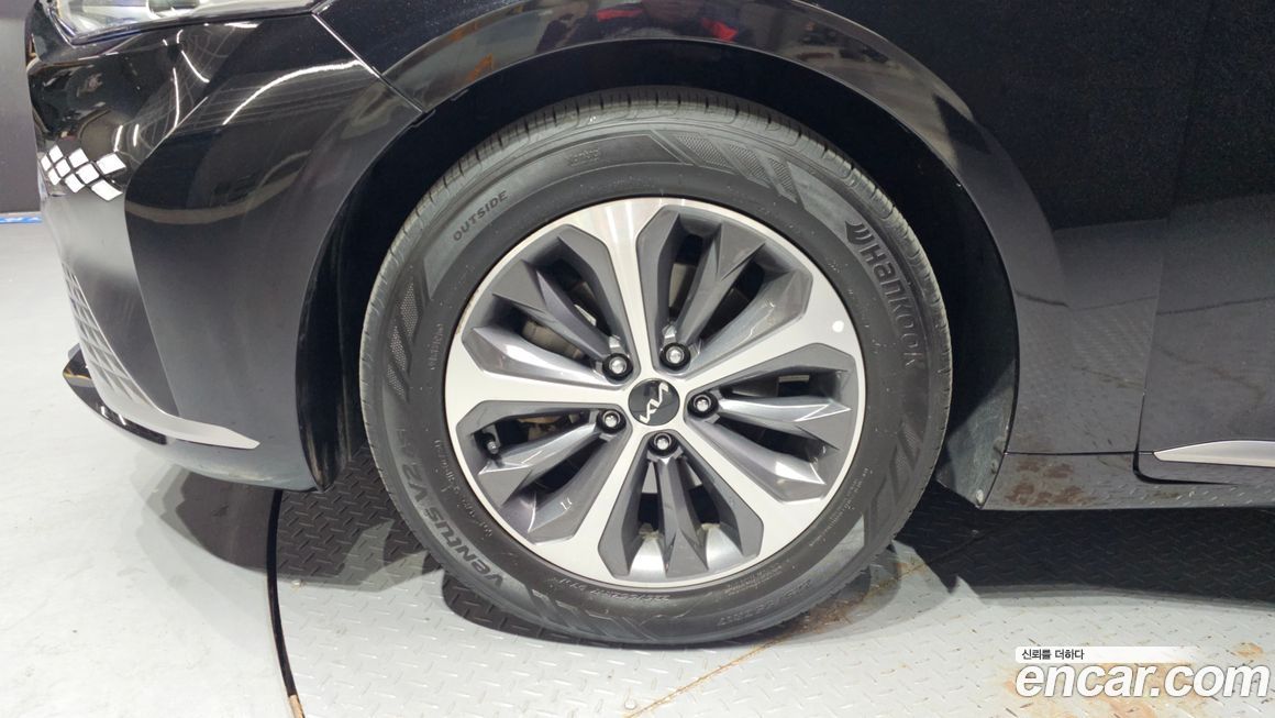 Kia K8 2023