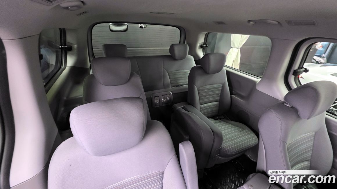 Hyundai Starex 2021