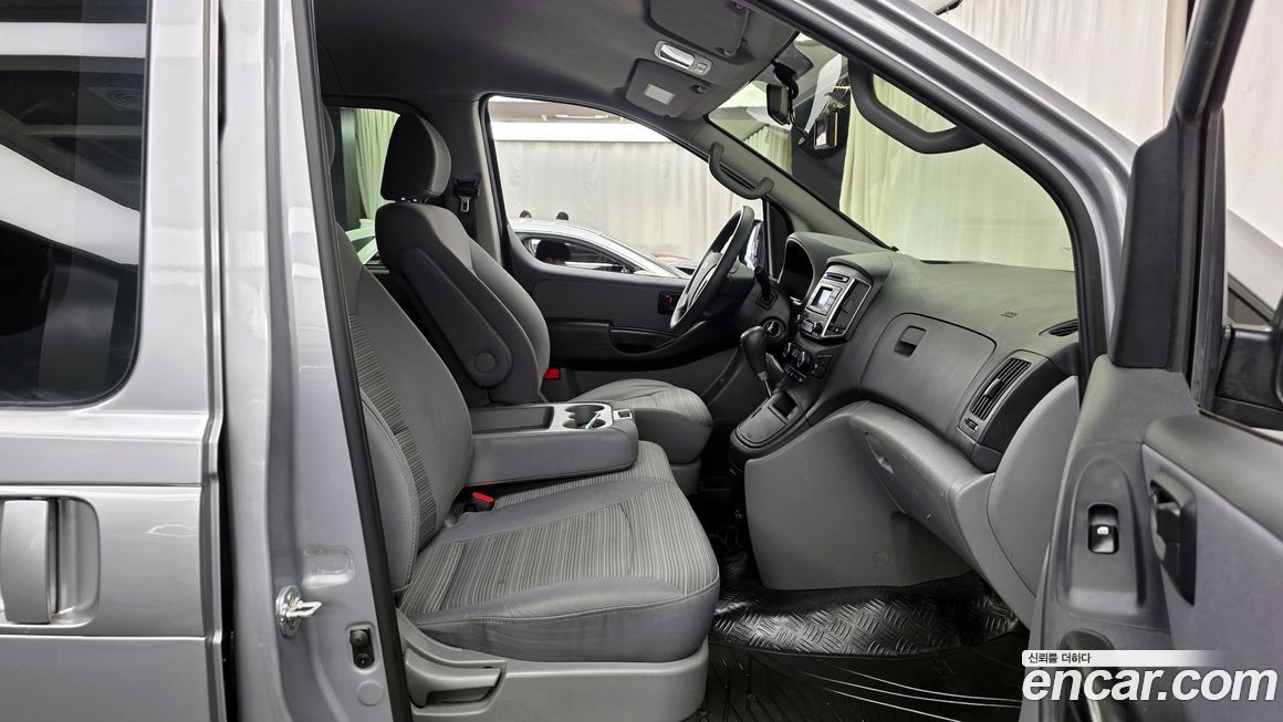 Hyundai Starex 2021