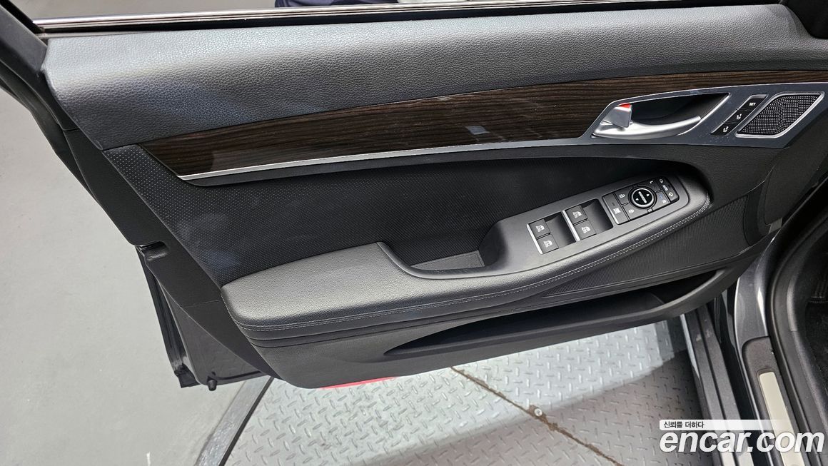 Genesis G80 2017