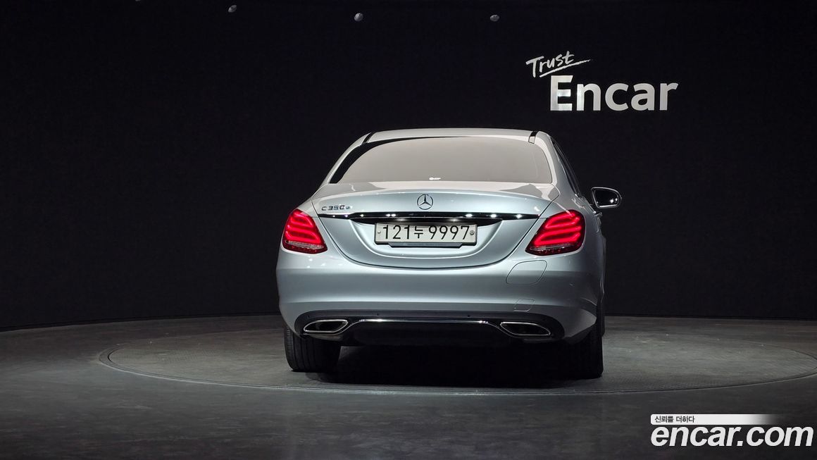Mercedes-Benz C-Class 2018