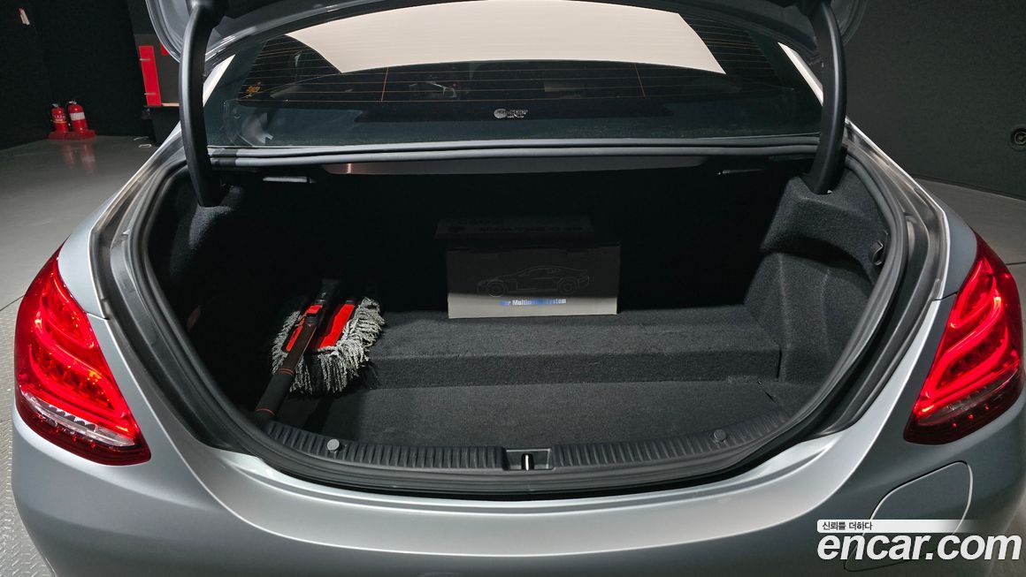 Mercedes-Benz C-Class 2018