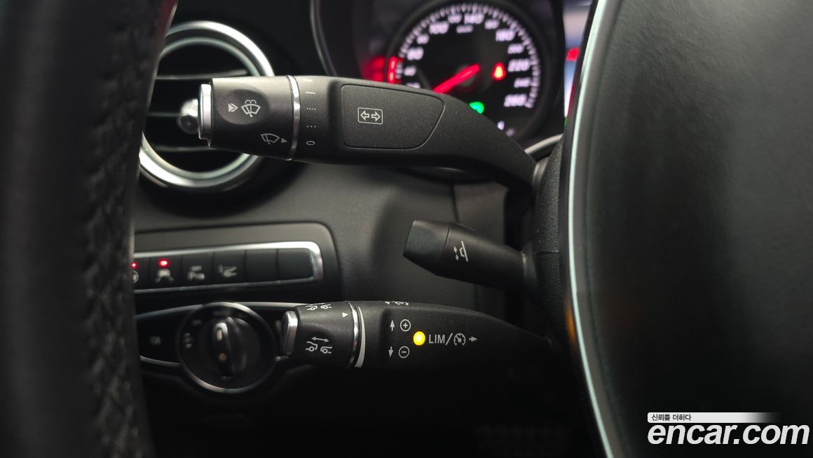 Mercedes-Benz C-Class 2018