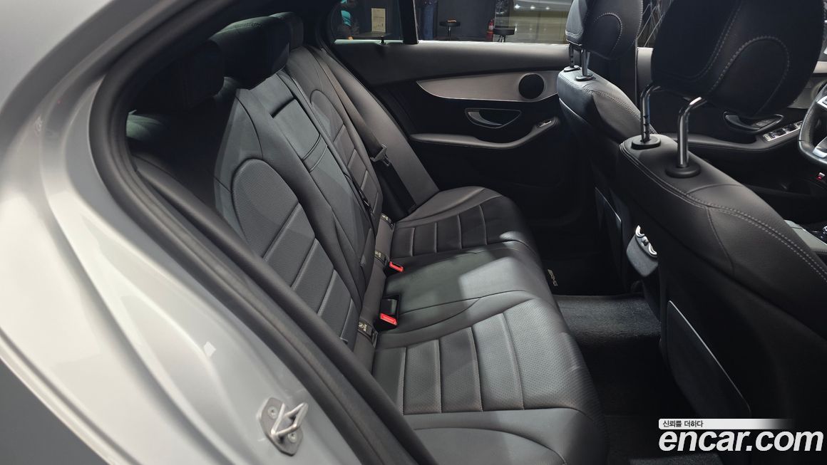 Mercedes-Benz C-Class 2018