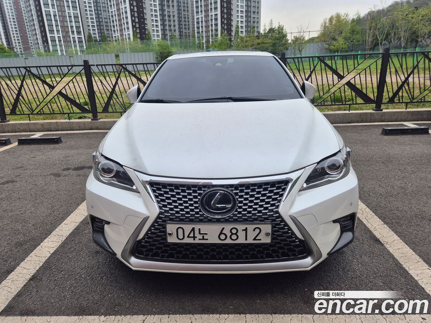 Lexus CT200h 2020