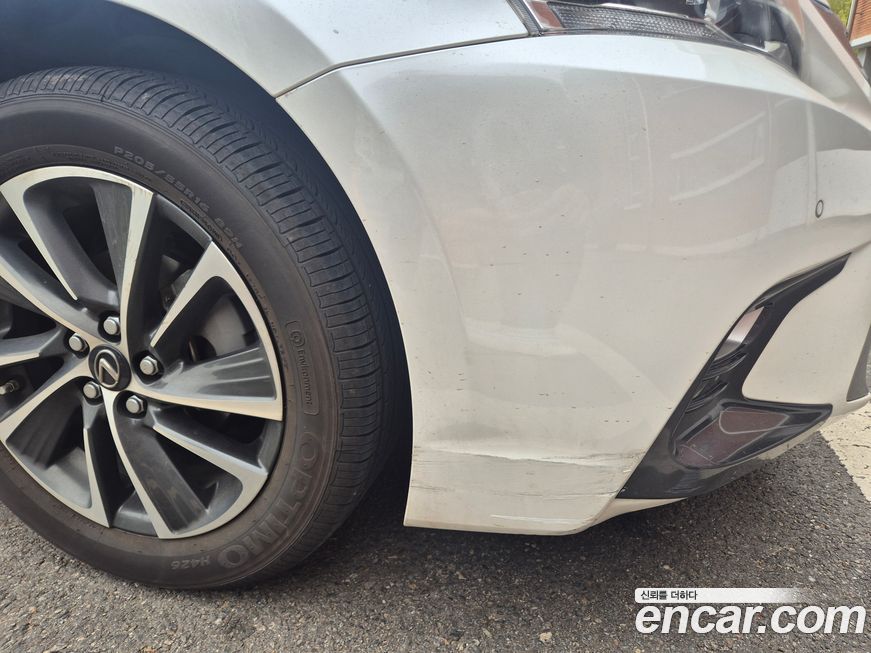 Lexus CT200h 2020