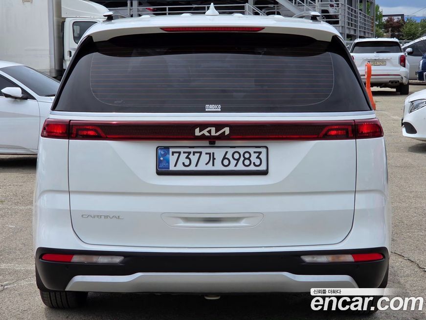 Kia Canival 2023