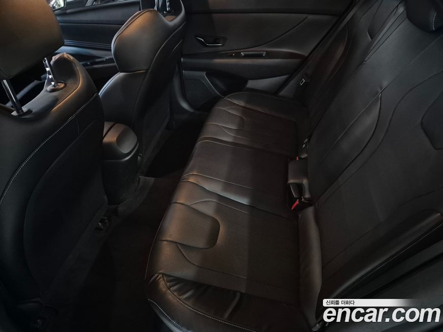 Hyundai AVANTE 2022